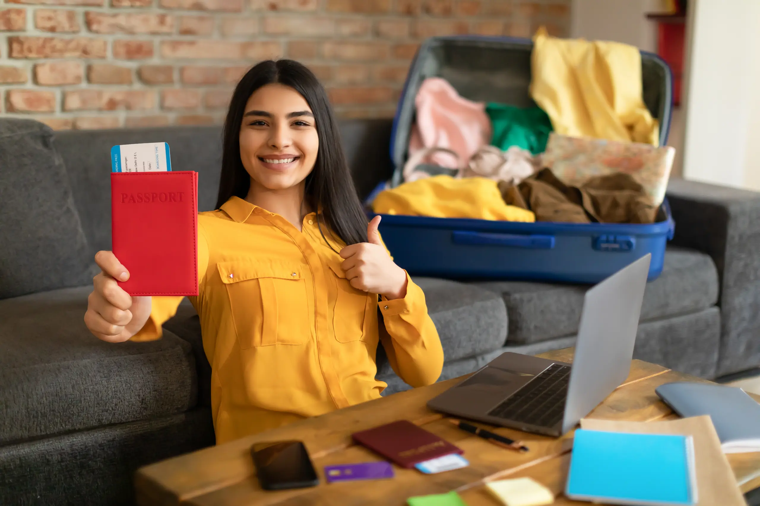 Estudiante preparándose para trabajar en viajes a Estados Unidos